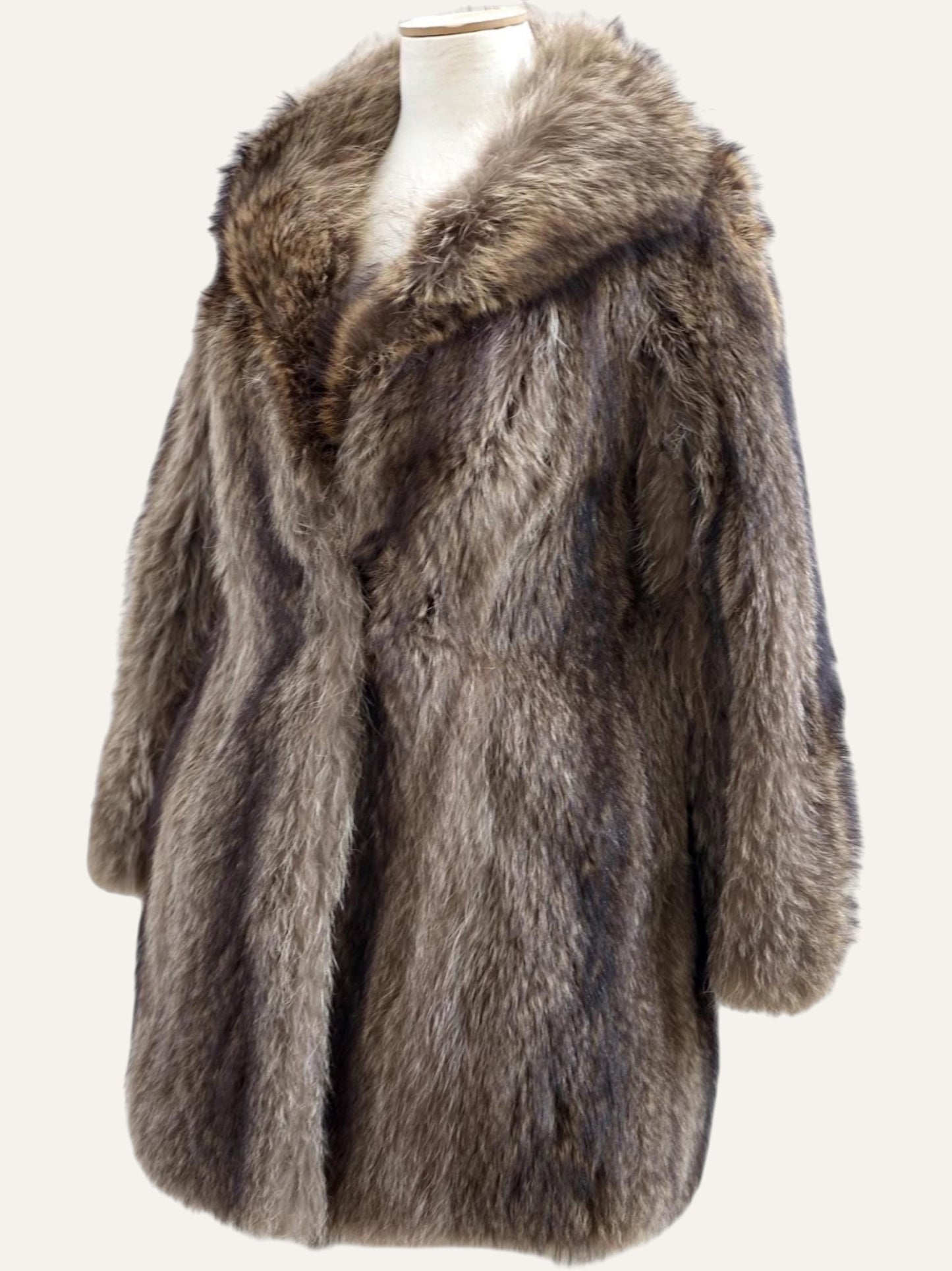 Silver Taupe Long Hair Fur Coat Dramatic Collar
