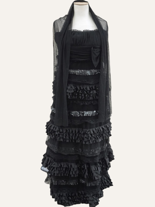 Venus Club Tiered Ruffle & Lace Strapless Gown