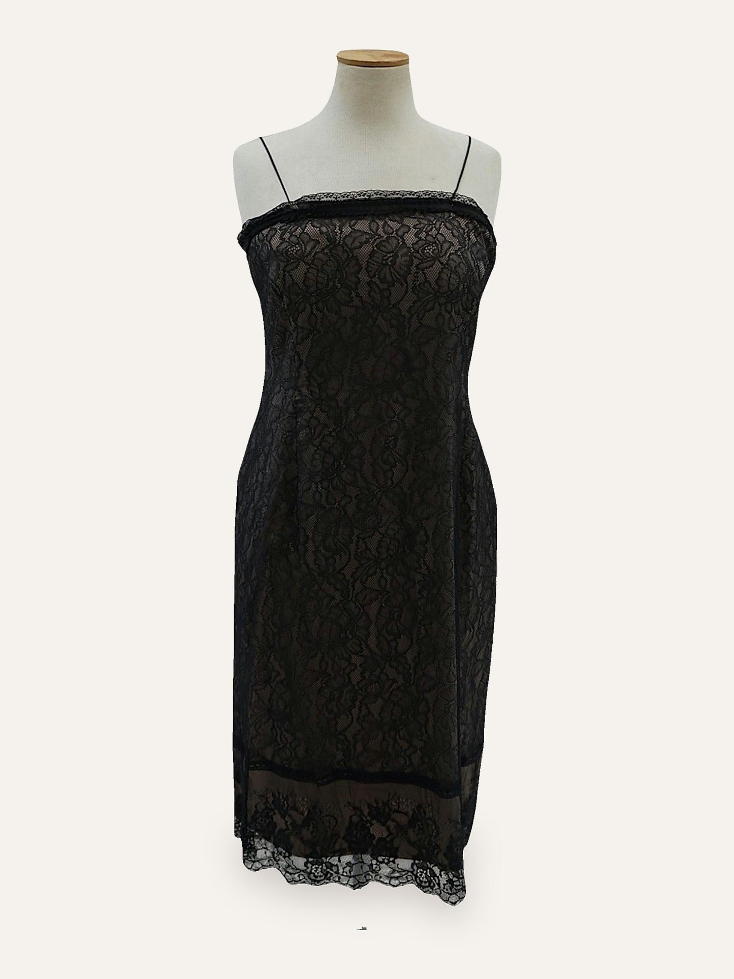 Lace Slip Dress Scallop Hem in Noir
