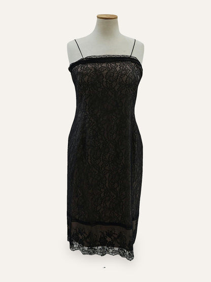 Lace Slip Dress Scallop Hem in Noir