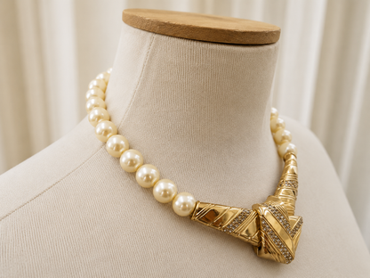 Vanity of New York Pearl & Rhinestone Necklace