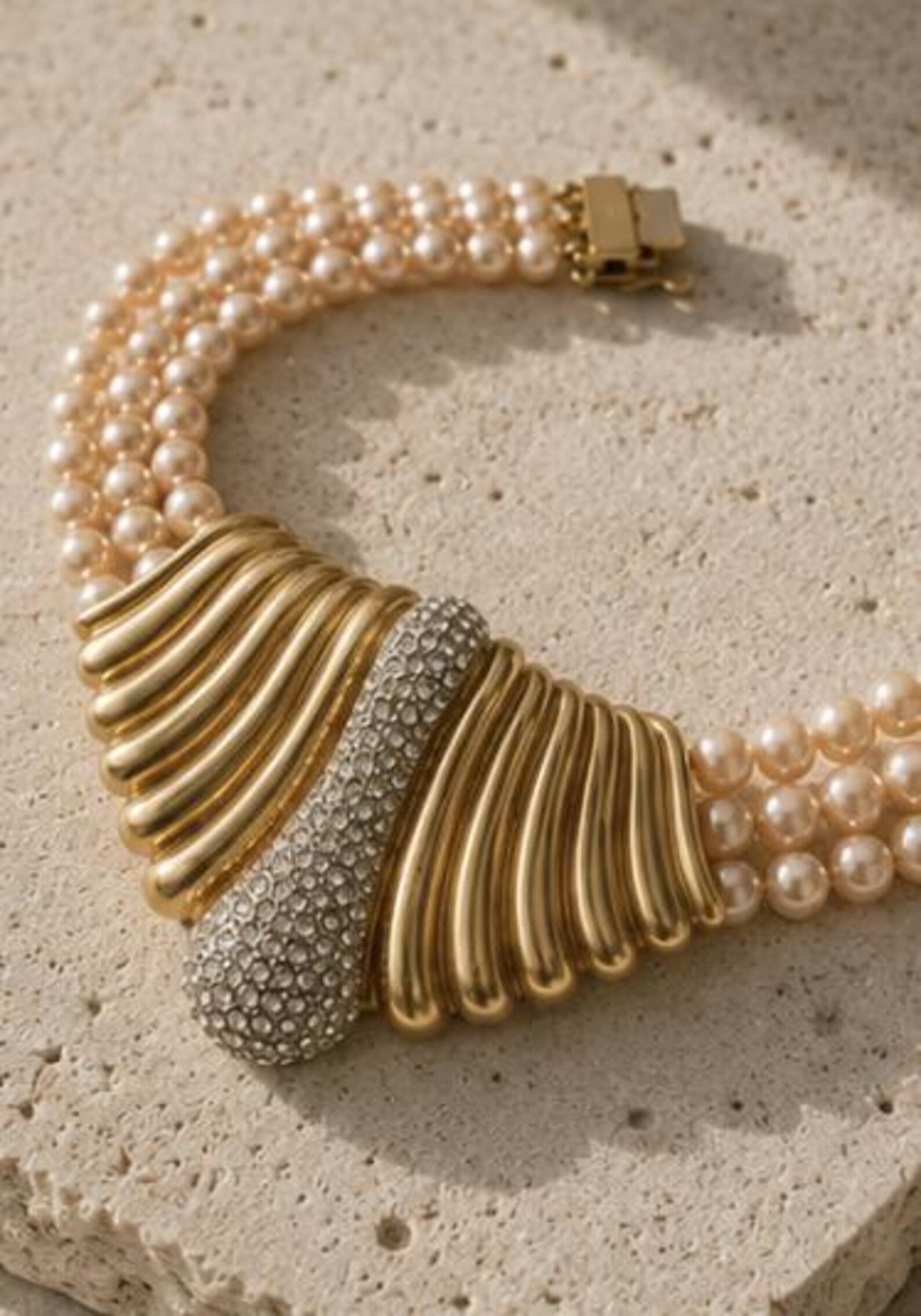 Vanity of New York Pearl & Rhinestone Collar Necklace