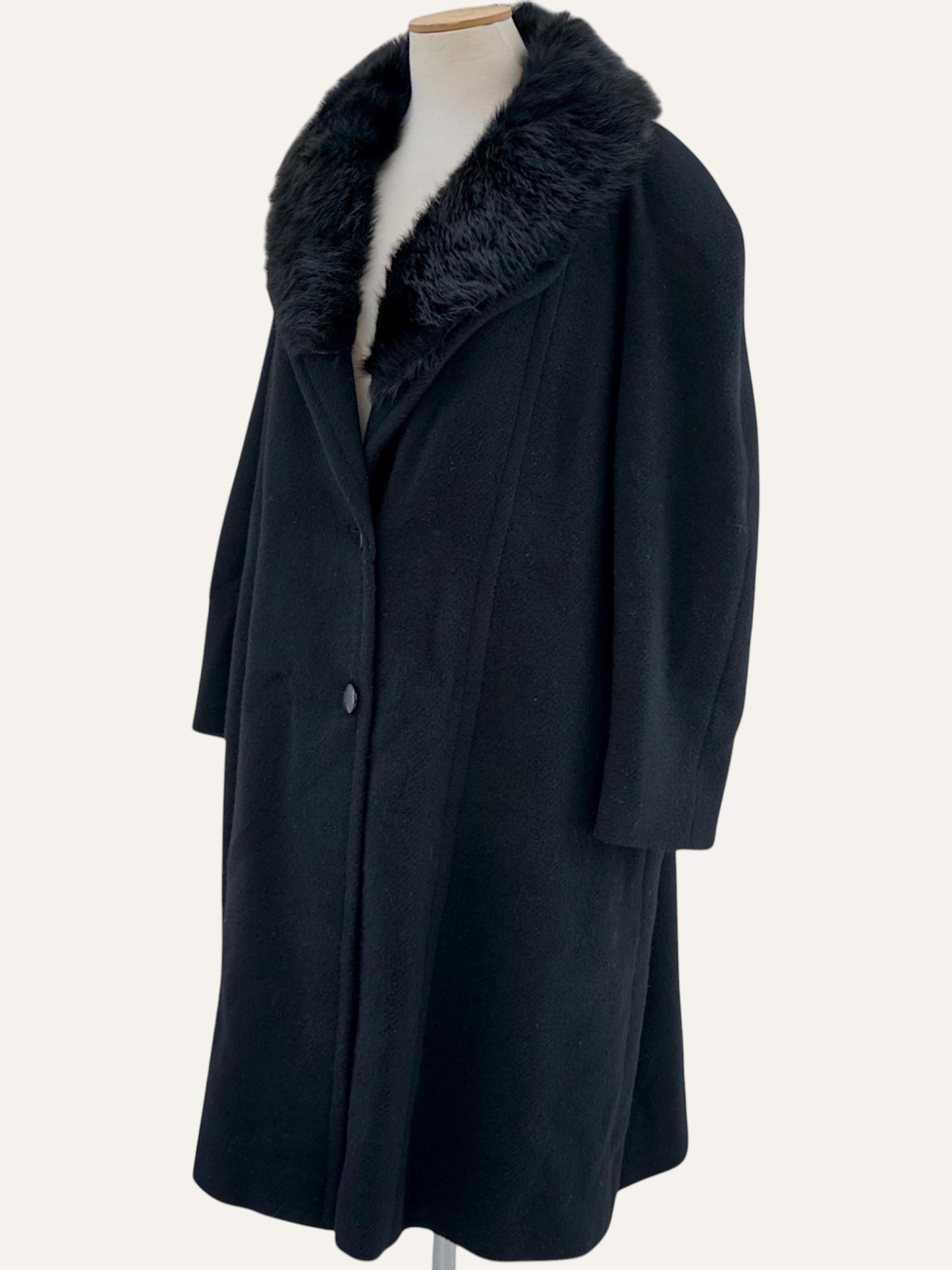 Wool coat with fur collar, side view