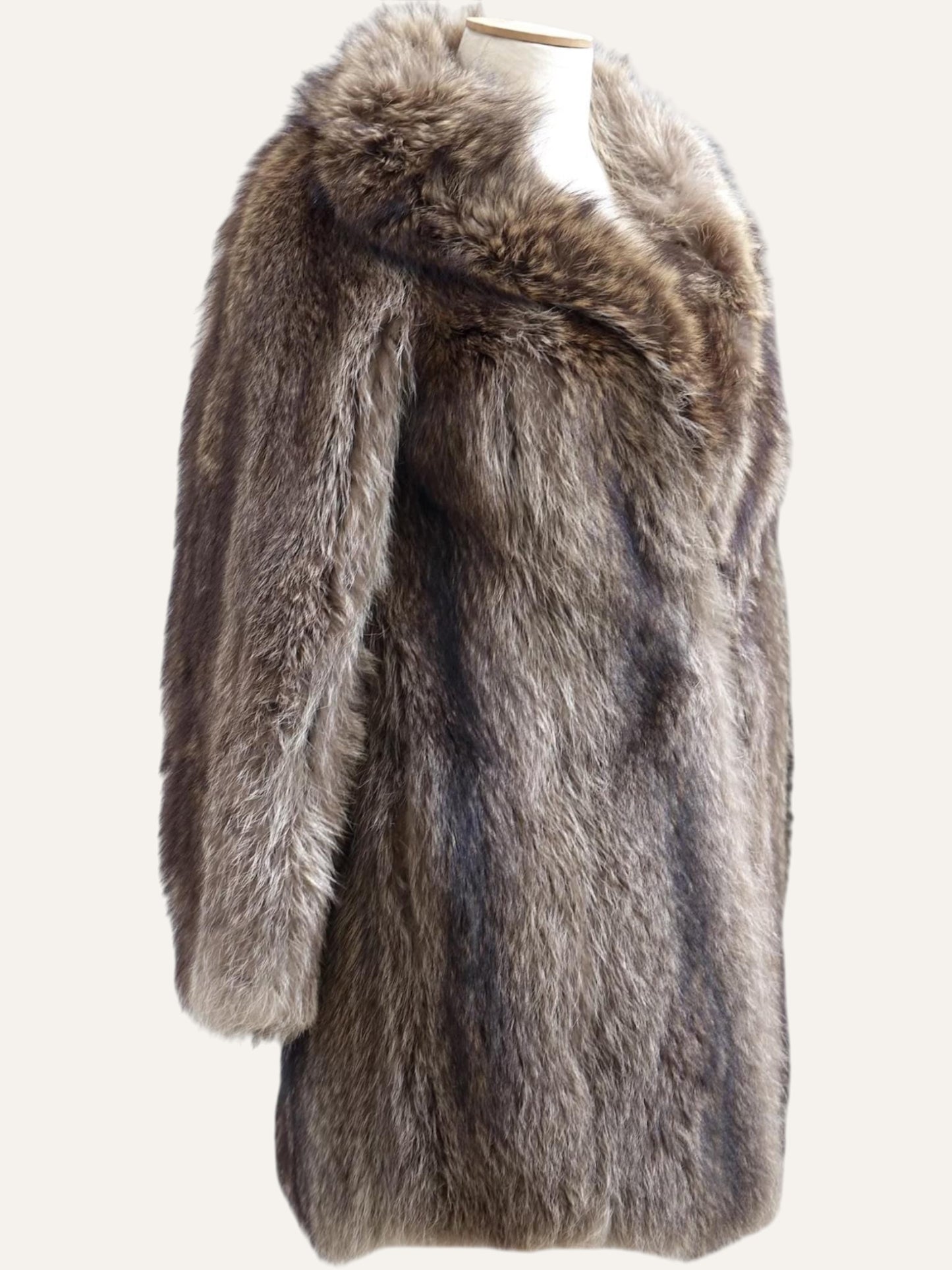 Silver Taupe Long Hair Fur Coat Dramatic Collar