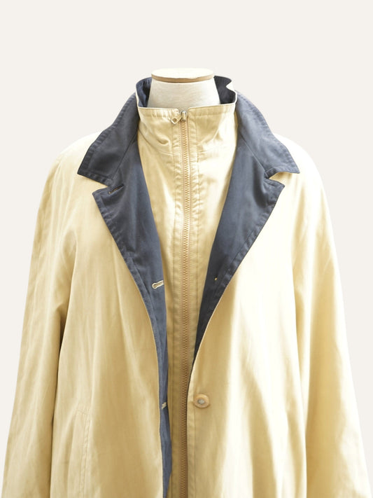 City Classic Contrast-Collar Trench Coat