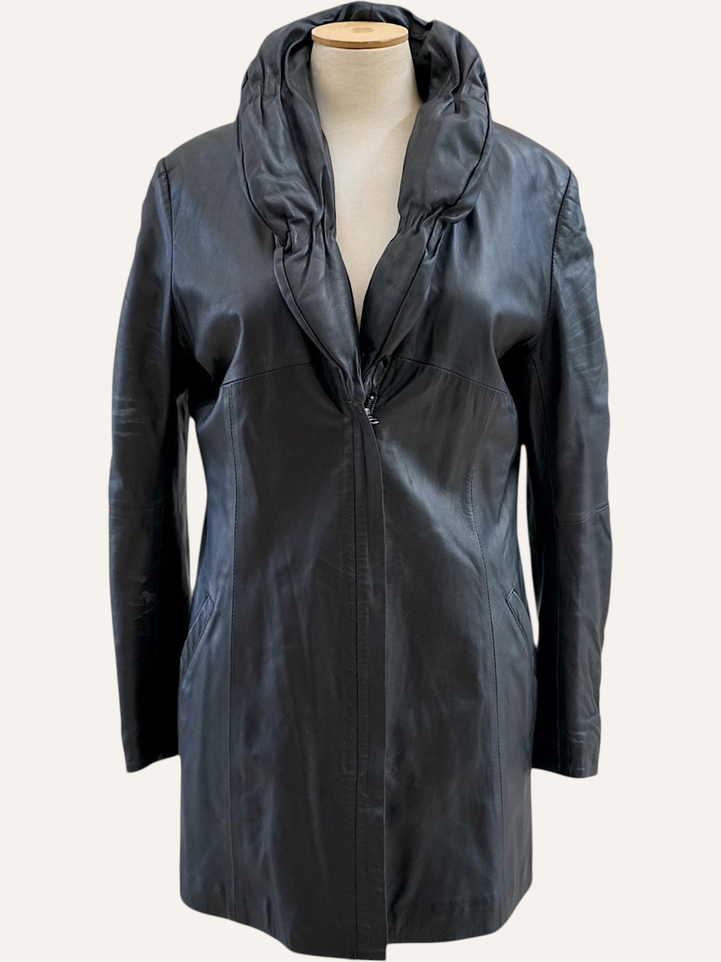 Leather Ruched Collar Noir Coat